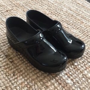 Women’s Dansko Black Patent Leather 39